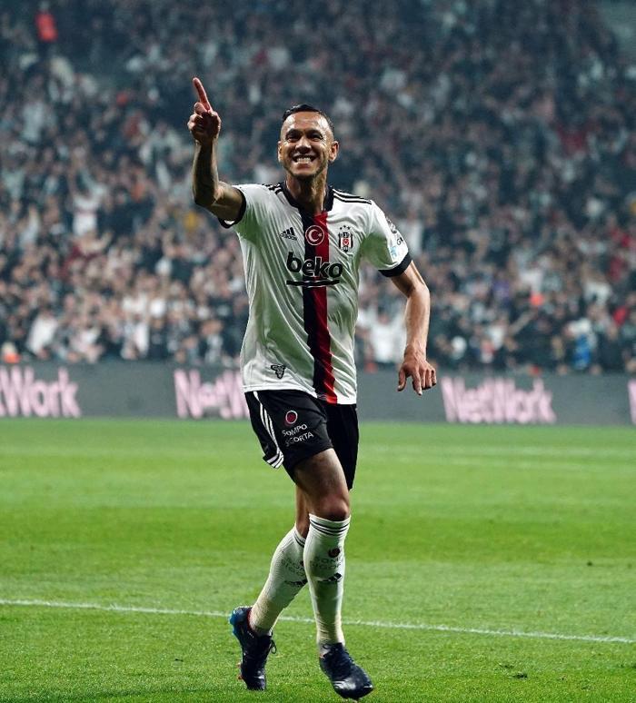 Son dakika Beşiktaş transfer haberi Beşiktaştan Mert Çetin hamlesi