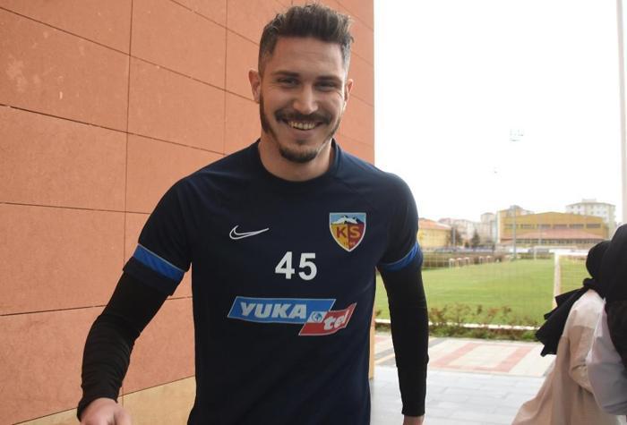 Son dakika Beşiktaş transfer haberi Beşiktaştan Mert Çetin hamlesi