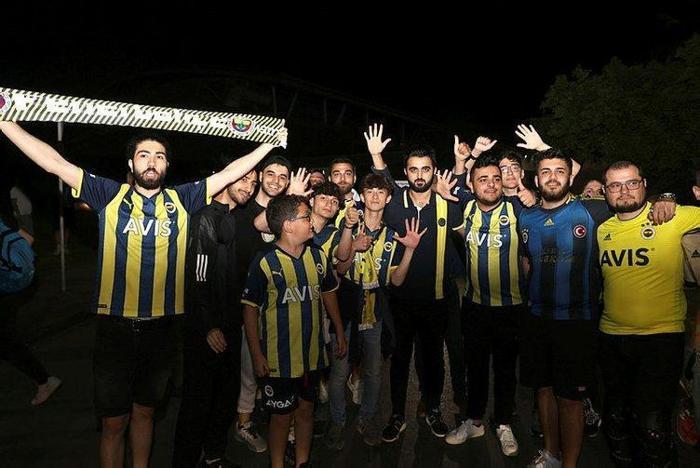 Son dakika Fenerbahçe haberi İşte Jorge Jesusun ilk transferi Yıldız futbolcu Gelirim dedi