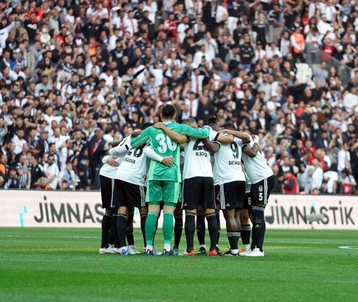 Beşiktaşa piyango Yıldız futbolcuya transfer teklifi geldi