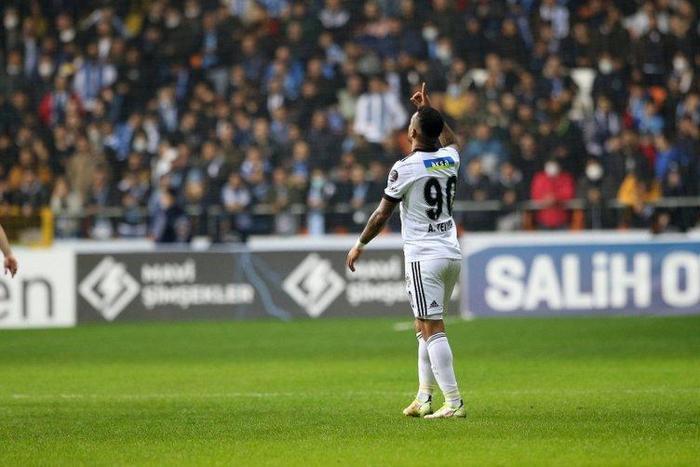 Beşiktaşa piyango Yıldız futbolcuya transfer teklifi geldi