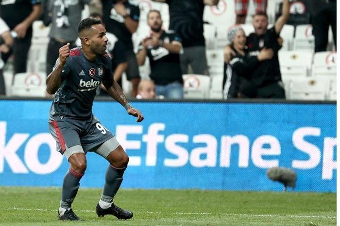Beşiktaşa piyango Yıldız futbolcuya transfer teklifi geldi