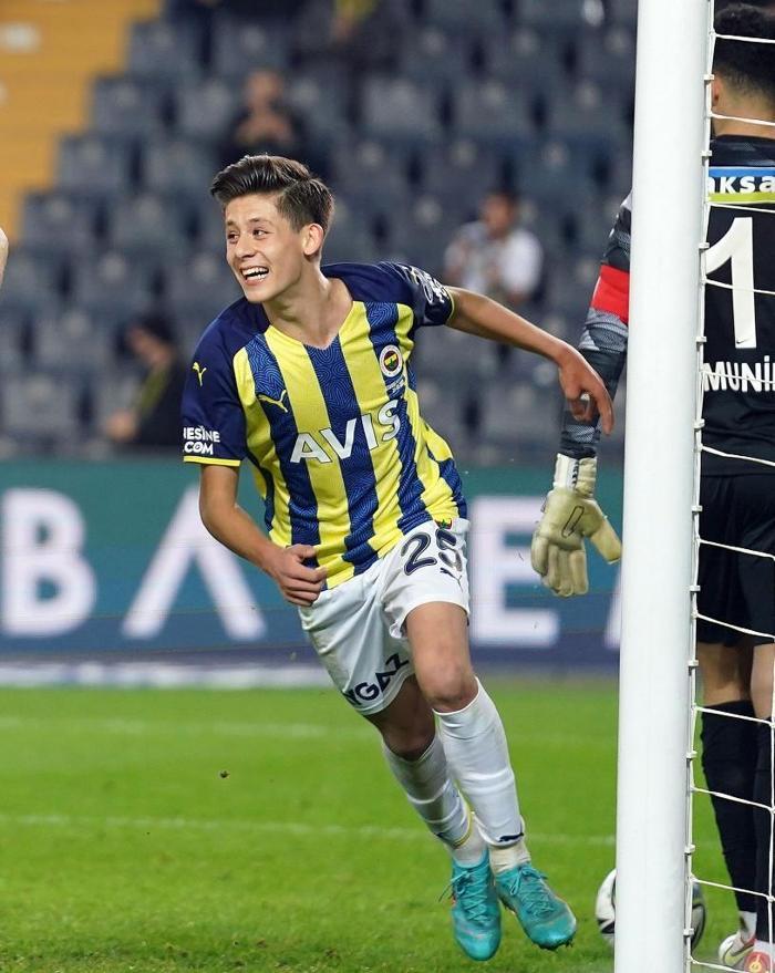 Son dakika haberi Süper Ligde güncel piyasa değerini en fazla artıran futbolcular
