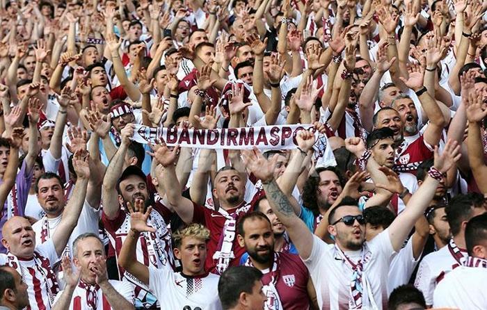 Bandırmaspor - İstanbulspor maçına taraftarlardan büyük ilgi