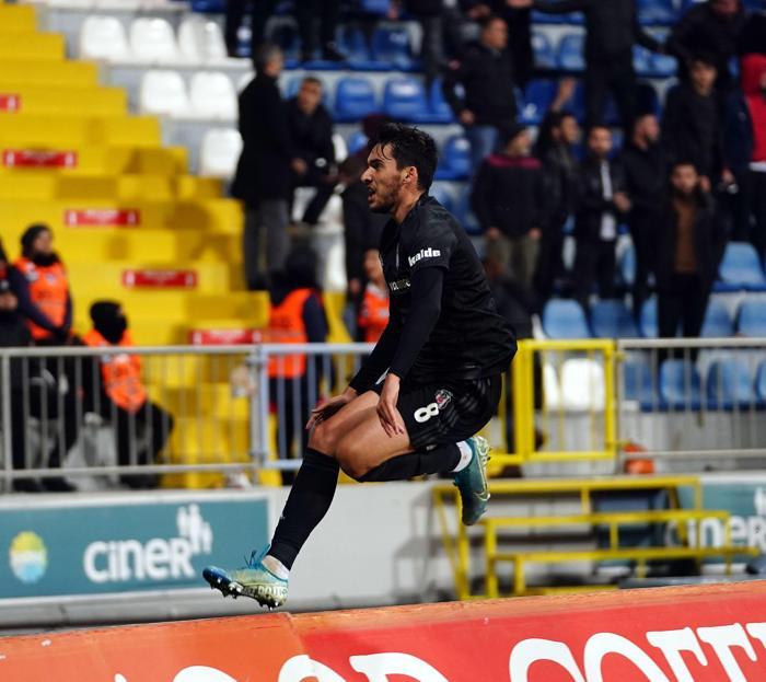 Beşiktaşlı futbolculardan büyük sevinç