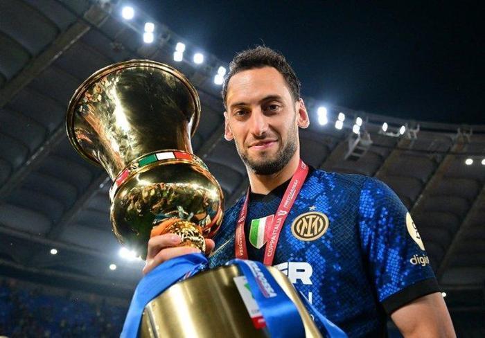 HAKANDAN 7 GOL, 13 ASİSTLİK KATKI
