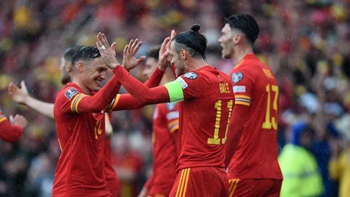 Gallerin büyük başarısında Gareth Bale damgası Halk kahramanı oldu