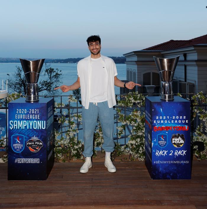 Anadolu Efes, Euroleague şampiyonluğunu İstanbulda kutladı