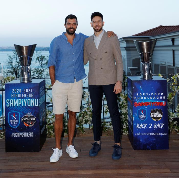 Anadolu Efes, Euroleague şampiyonluğunu İstanbulda kutladı
