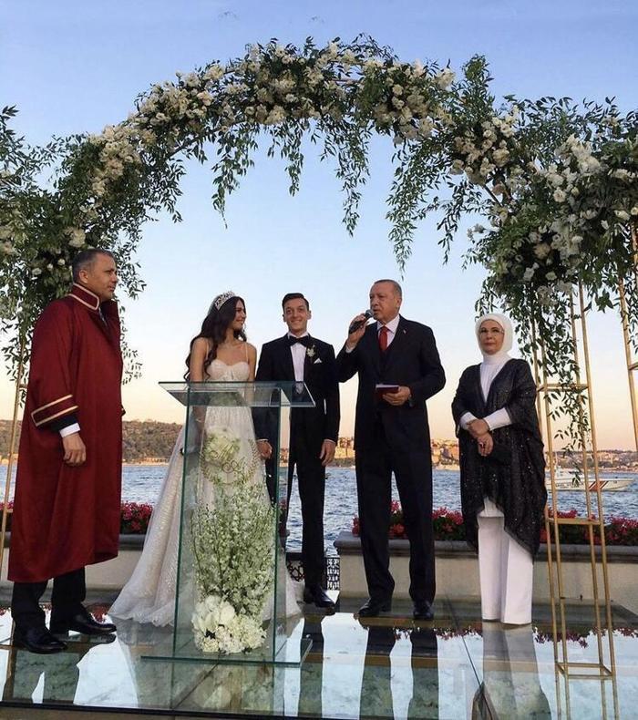 Almanyadan Mesut Özil ve İlkay Gündoğan itirafı
