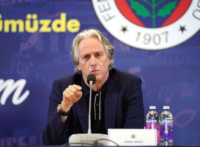 Son dakika Fenerbahçe on numaraya Evanderi transfer ediyor