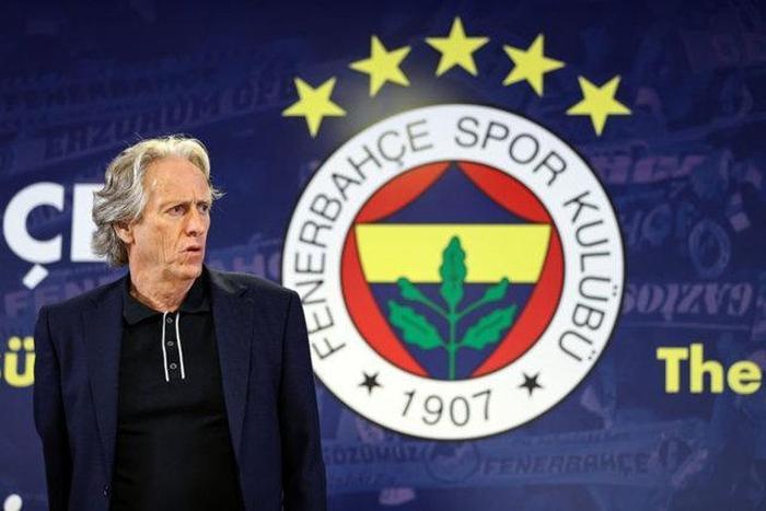 Son dakika Fenerbahçe on numaraya Evanderi transfer ediyor