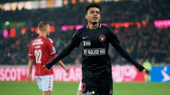 Son dakika Fenerbahçe on numaraya Evanderi transfer ediyor