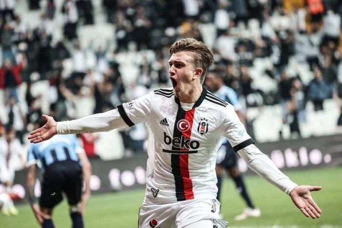 Beşiktaşta flaş ayrılık İşte yıldız oyuncunun yeni takımı