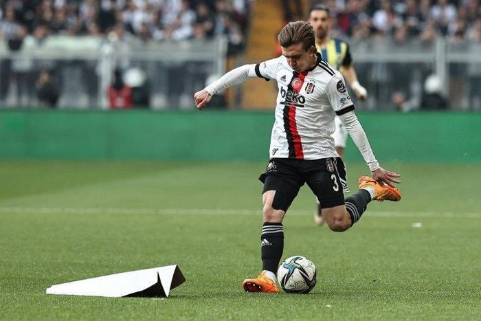 Son dakika Beşiktaş transfer haberi Rıdvan Yılmaz yeni takımıyla anlaştı İşte alacağı ücret