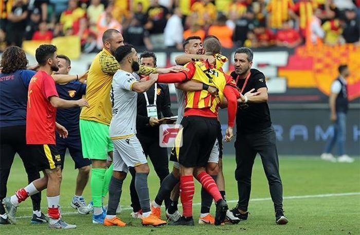 Son dakika | Göztepe - Yeni Malatyaspor maçı sonrası saha karıştı