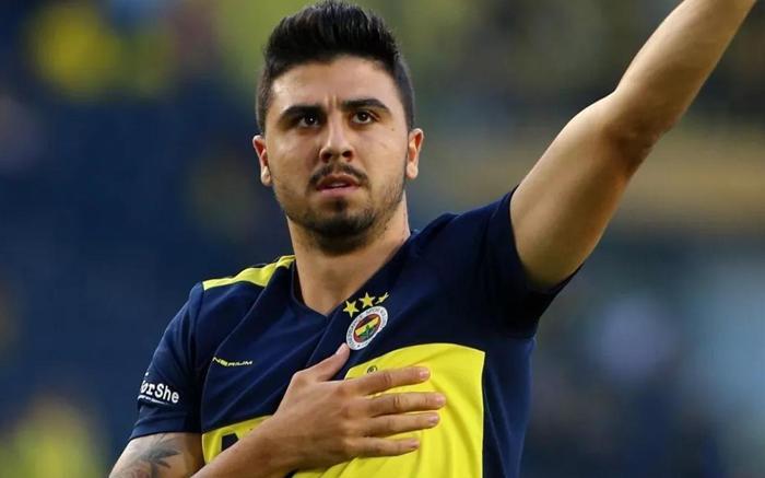 Son dakika Acun Ilıcalı, Fenerbahçeden Ozan Tufanın Hull Cityye transferini doğruladı