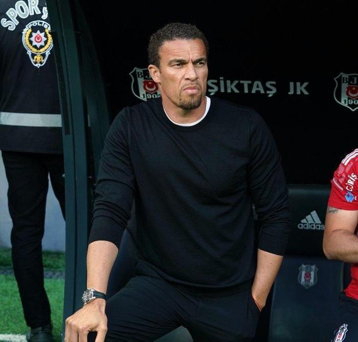 Son dakika Beşiktaşta iki ayrılık daha