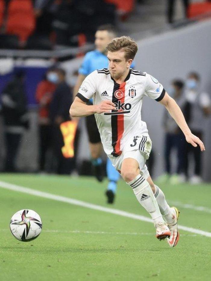 Son dakika Beşiktaşta iki ayrılık daha