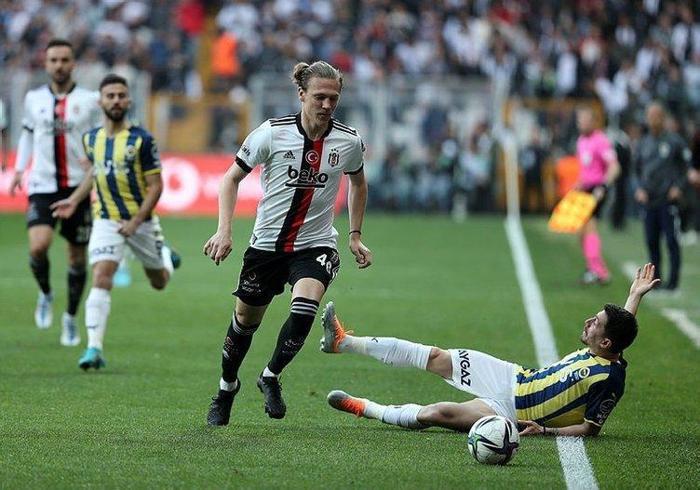 Son dakika Beşiktaşta iki ayrılık daha