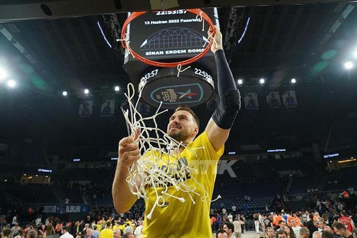 Fenerbahçe Bekoda şampiyonluk coşkusu