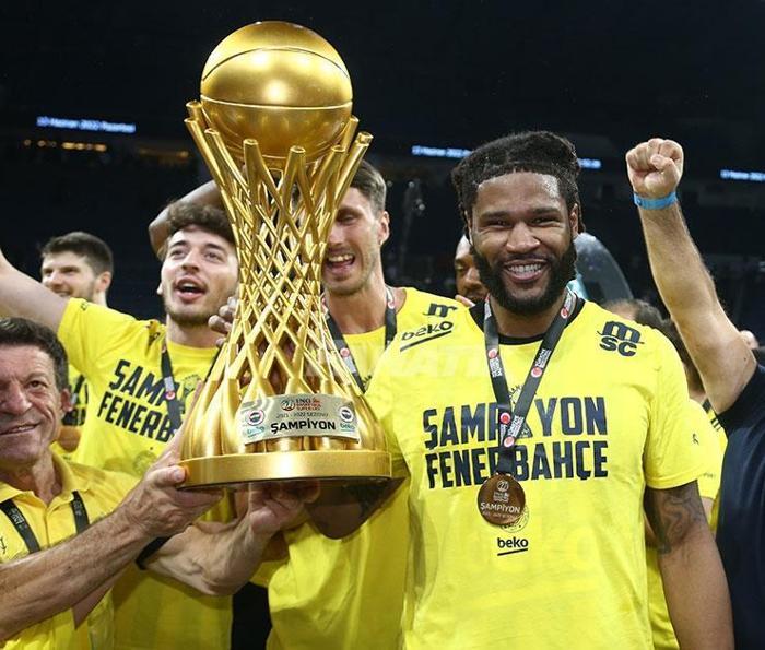 Fenerbahçe Bekoda şampiyonluk coşkusu