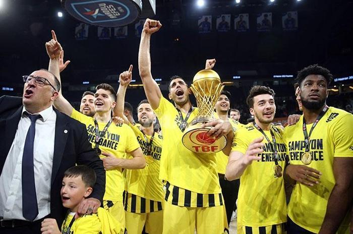 Fenerbahçe Bekoda şampiyonluk coşkusu