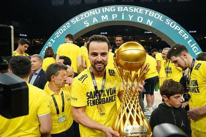 Fenerbahçe Bekoda şampiyonluk coşkusu