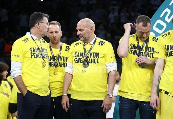 Fenerbahçe Bekoda şampiyonluk coşkusu