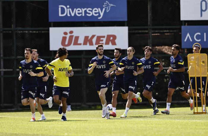 Son dakika Fenerbahçe haberi Jorge Jesus takipte Sarı lacivertlilerde kıran kırana idman
