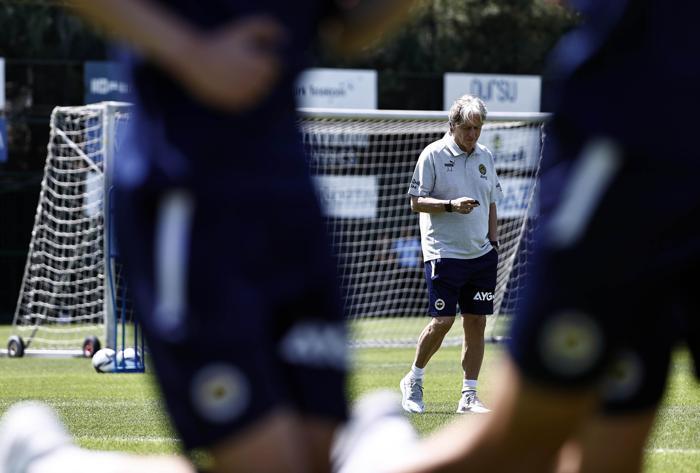 Son dakika Fenerbahçe haberi Jorge Jesus takipte Sarı lacivertlilerde kıran kırana idman