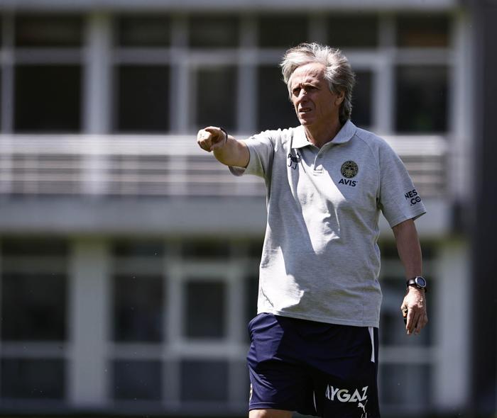 Son dakika Fenerbahçe haberi Jorge Jesus takipte Sarı lacivertlilerde kıran kırana idman