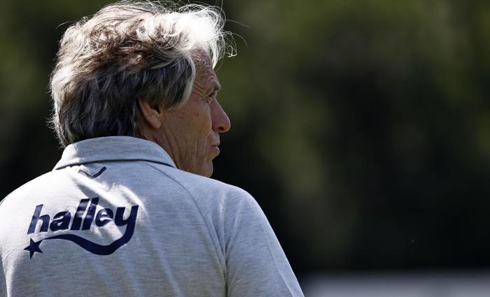 Son dakika Fenerbahçe haberi Jorge Jesus takipte Sarı lacivertlilerde kıran kırana idman