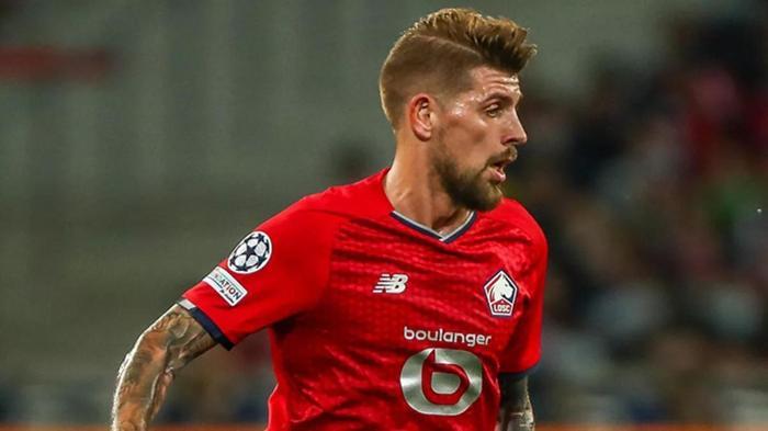 Fenerbahçeden Galatasaraya transfer çalımı