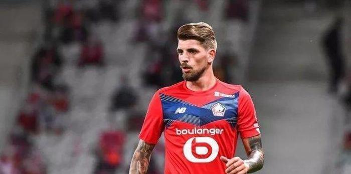 BU SEZON 4 GOL 1 ASİST