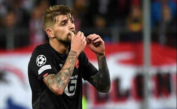 Fenerbahçeden Galatasaraya transfer çalımı