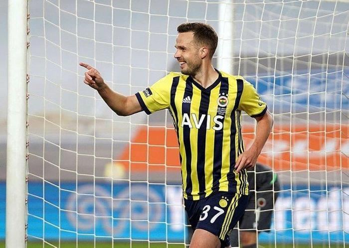 5-FİLİP NOVAK