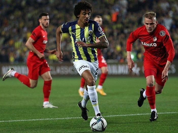 6-LUİZ GUSTAVO