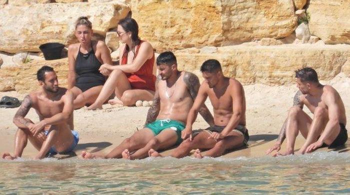 Milli yıldızlar Çeşme tatilinde... Hakan Çalhanoğlu, Uğurcan Çakır, Cengiz Ünder, Dorukhan Toköz