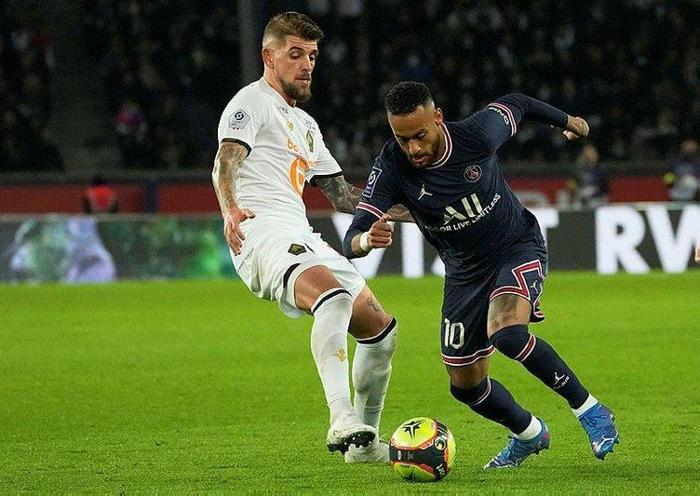 Son dakika Galatasaray transfer haberi Okan Buruk sonrası imzalar peş peşe
