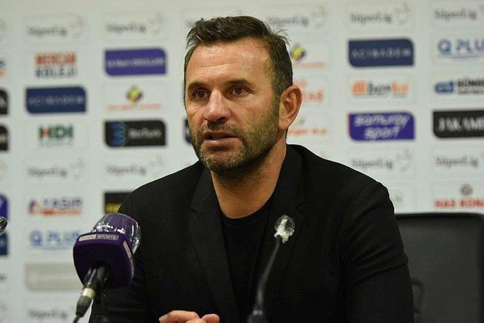 Galatasarayda Okan Buruk Yunus Akgünün takım arkadaşını istiyor