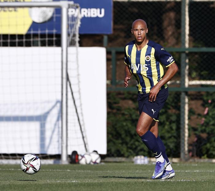 Fenerbahçede Jorge Jesus kararını vermeye başladı İşte dikkat çeken isimler