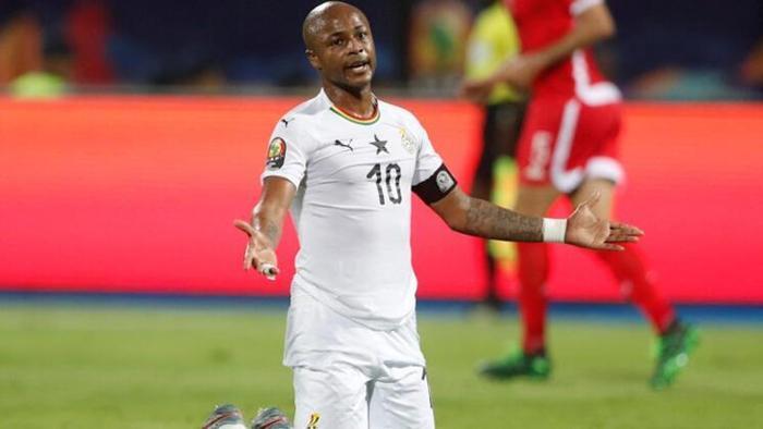 Ayew, 2 golle başladı
