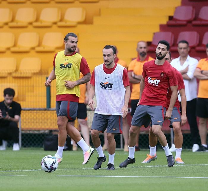 Okan Buruklu Galatasaray, sahaya indi 5 eksik, altyapıdan gelenler, kiralıktan dönenler...