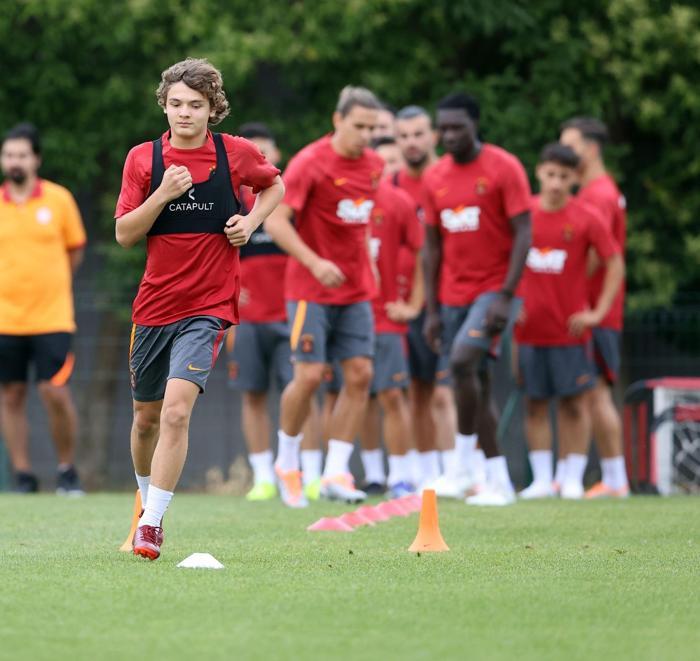 Okan Buruklu Galatasaray, sahaya indi 5 eksik, altyapıdan gelenler, kiralıktan dönenler...