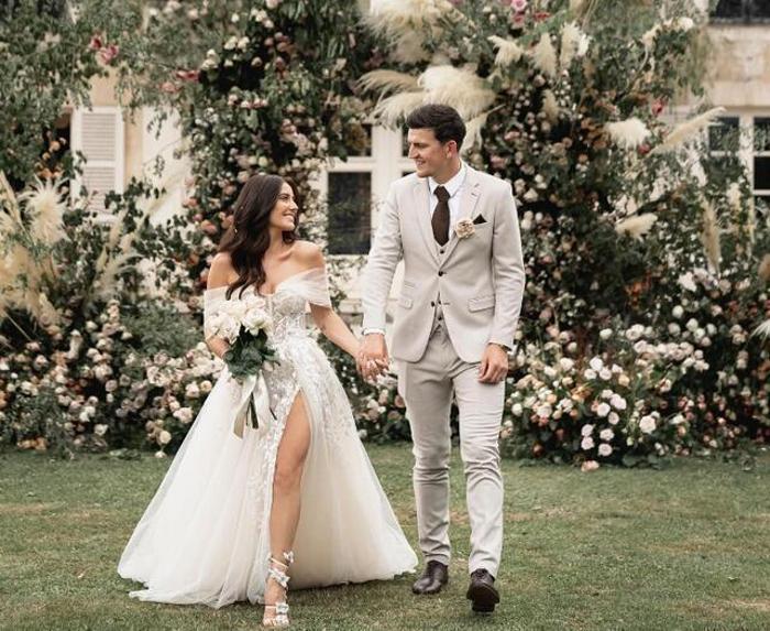 Harry Maguire çocuklarının annesi Fern Hawkins ile evlendi
