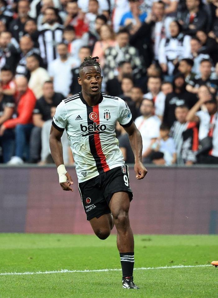 Son dakika Beşiktaş Weghorst ve Cenk Tosunu transfer etti