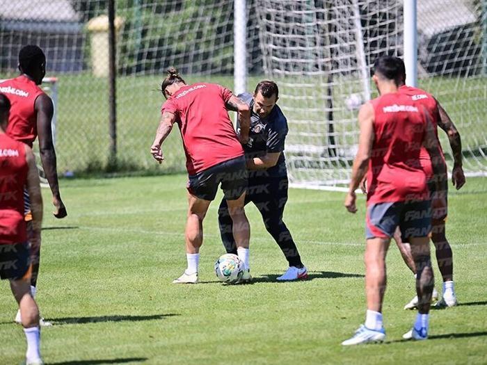 Galatasaray idmanında Okan Buruk rüzgarı