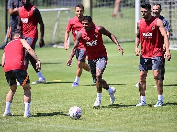 Galatasaray idmanında Okan Buruk rüzgarı