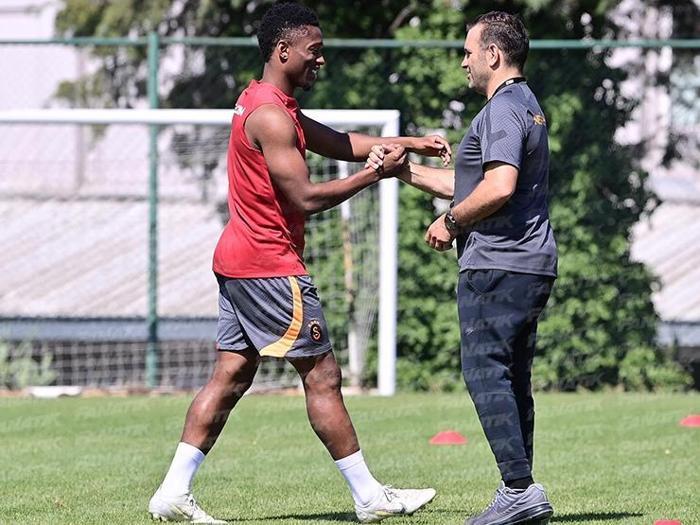 Galatasaray idmanında Okan Buruk rüzgarı